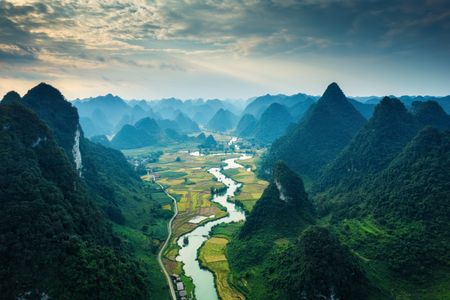 Majestic Mountain Valleys — 200-piece jigsaw puzzle