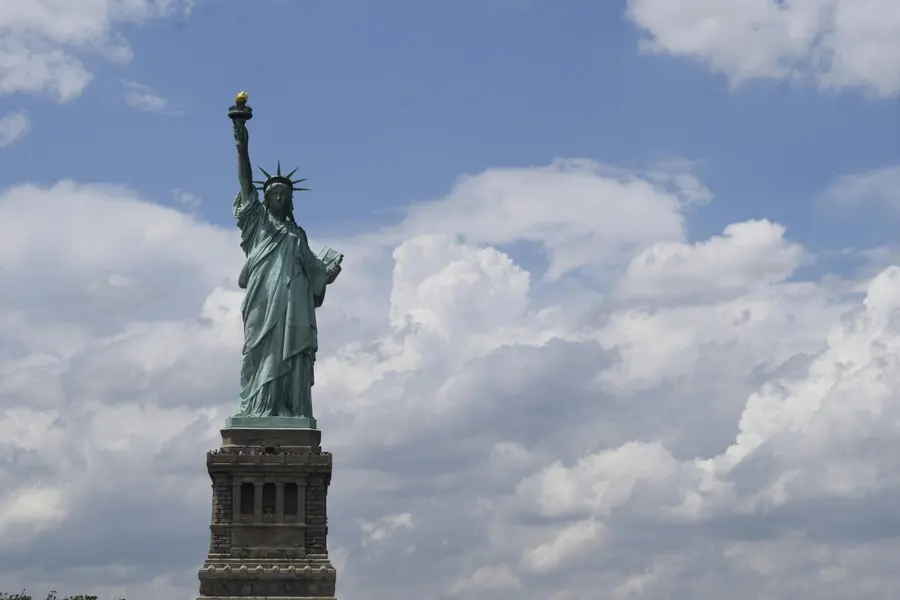 Liberty Against Clouds — 150-piece jigsaw puzzle
