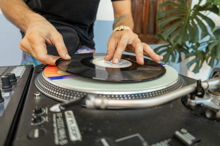 Vibrații DJ de vinil — puzzle cu 400 piese