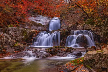 Autumn Waterfall Serenity — 200-piece jigsaw puzzle