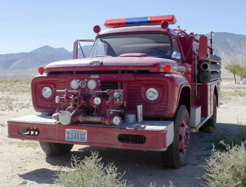 Vintage Fire Truck — 200-piece jigsaw puzzle