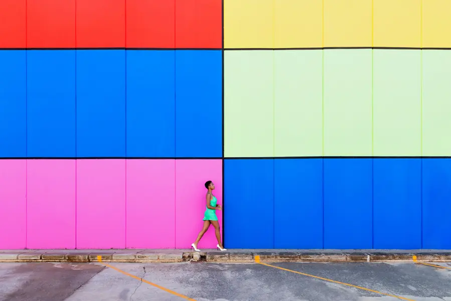 Vibrant Wall Walk — 64-piece jigsaw puzzle