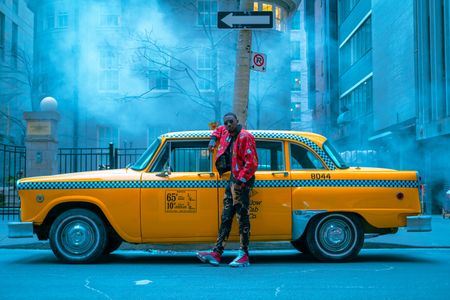 Urban Taxi Vibe — 900-piece jigsaw puzzle