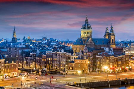 Evening in Amsterdam — 64-piece jigsaw puzzle