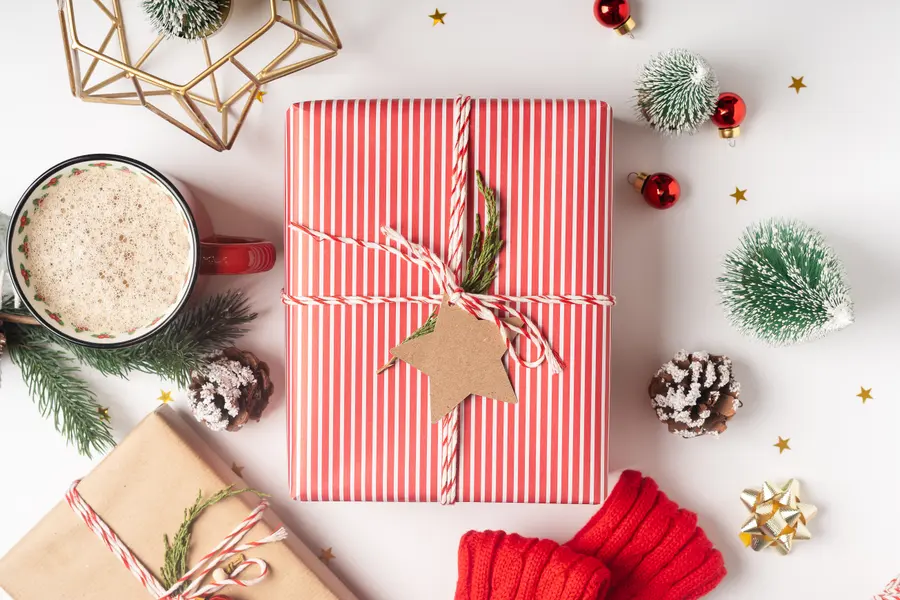 Festive Gift Arrangement — 300-piece jigsaw puzzle