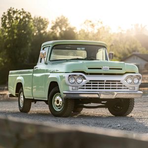 Vintage Pickup Charm — 500-piece jigsaw puzzle