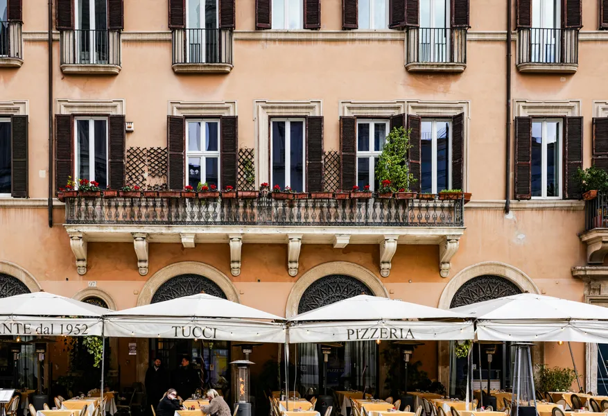 Charmerende italiensk bistro — puslespil med 64 brikker
