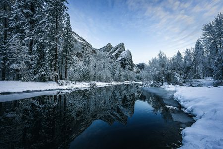 Winter Wonderland Reflection — 150-piece jigsaw puzzle