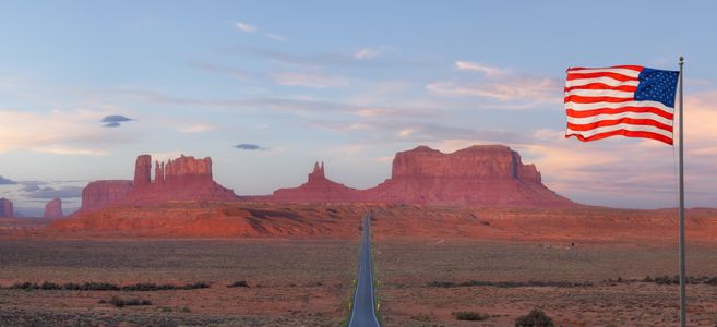 Monument Valley Grandeur — 150-piece jigsaw puzzle