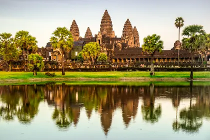 Reflection of Angkor Wat — 200-piece jigsaw puzzle