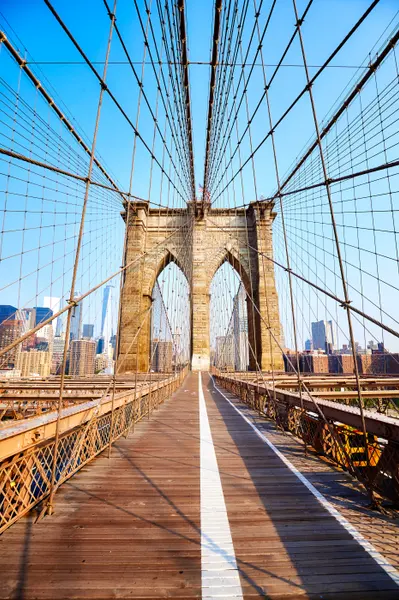 Brooklyn Bridge Perspective — 64-piece jigsaw puzzle