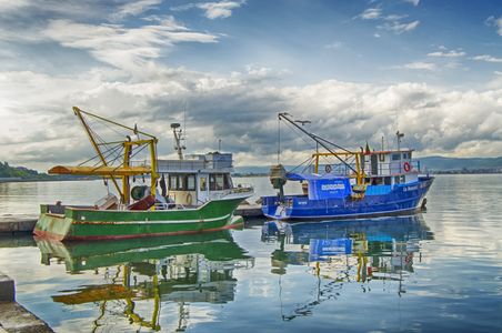Fishing Boats at Harbor — 400-piece jigsaw puzzle