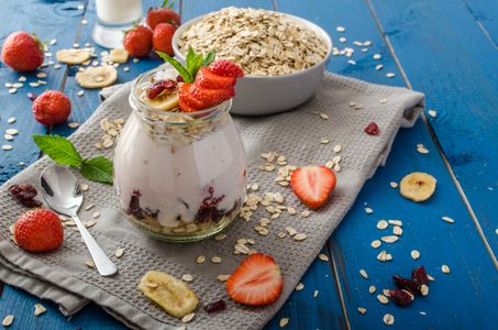 Strawberry Yogurt Delight — 400-piece jigsaw puzzle