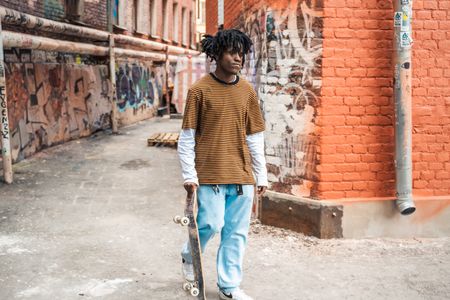 Urban Skateboard Vibes — 300-piece jigsaw puzzle