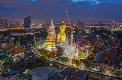 Illuminated Temple Scene — 200-piece jigsaw puzzle