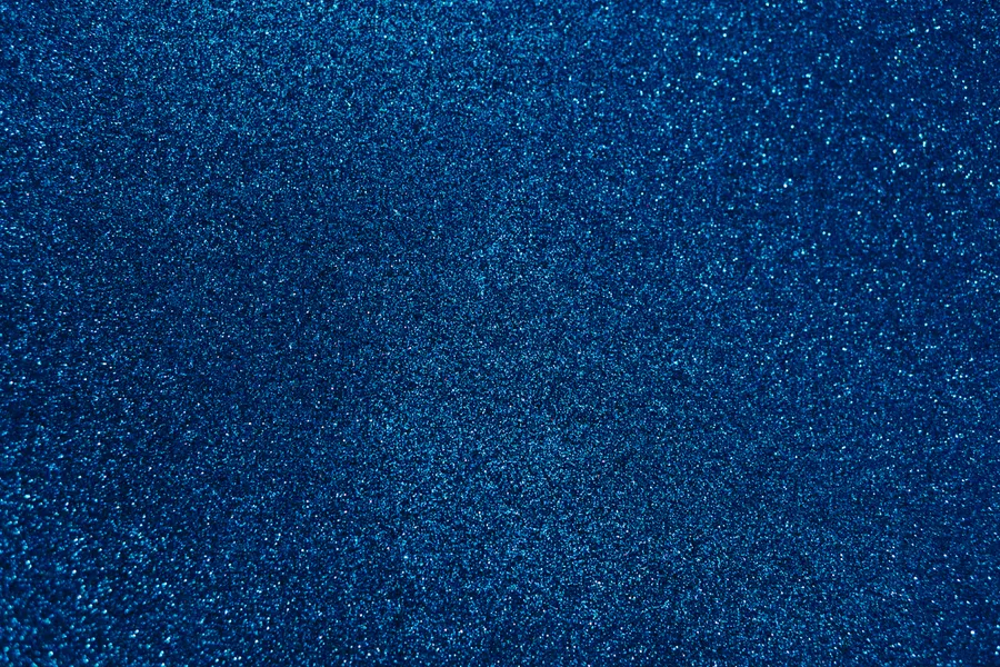 Funkelnde blaue Oberfläche — 64-Teile-Puzzle