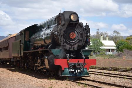 Vintage Steam Train — 200-piece jigsaw puzzle