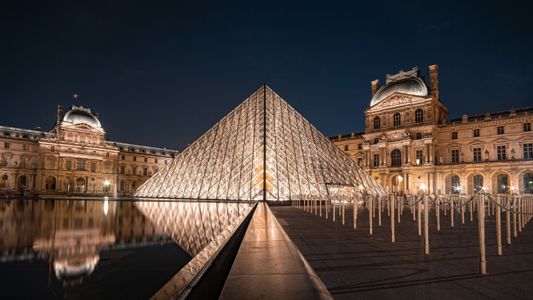 Luminous Louvre Pyramid — 500-piece jigsaw puzzle