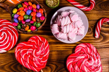 Sweet Candy Delight — 300-piece jigsaw puzzle