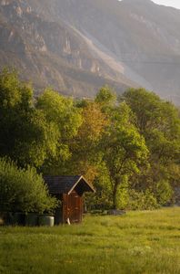 Rustic Mountain Retreat — 200-piece jigsaw puzzle