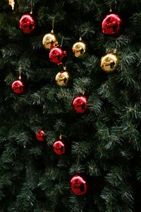 Festive Christmas Ornaments — 200-piece jigsaw puzzle