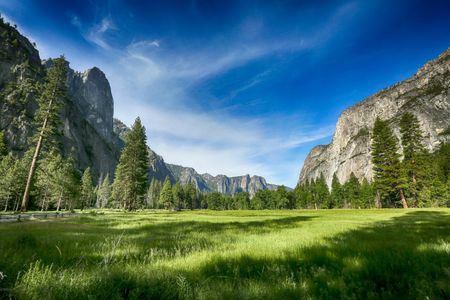 Majestic Mountain Valley — 300-piece jigsaw puzzle