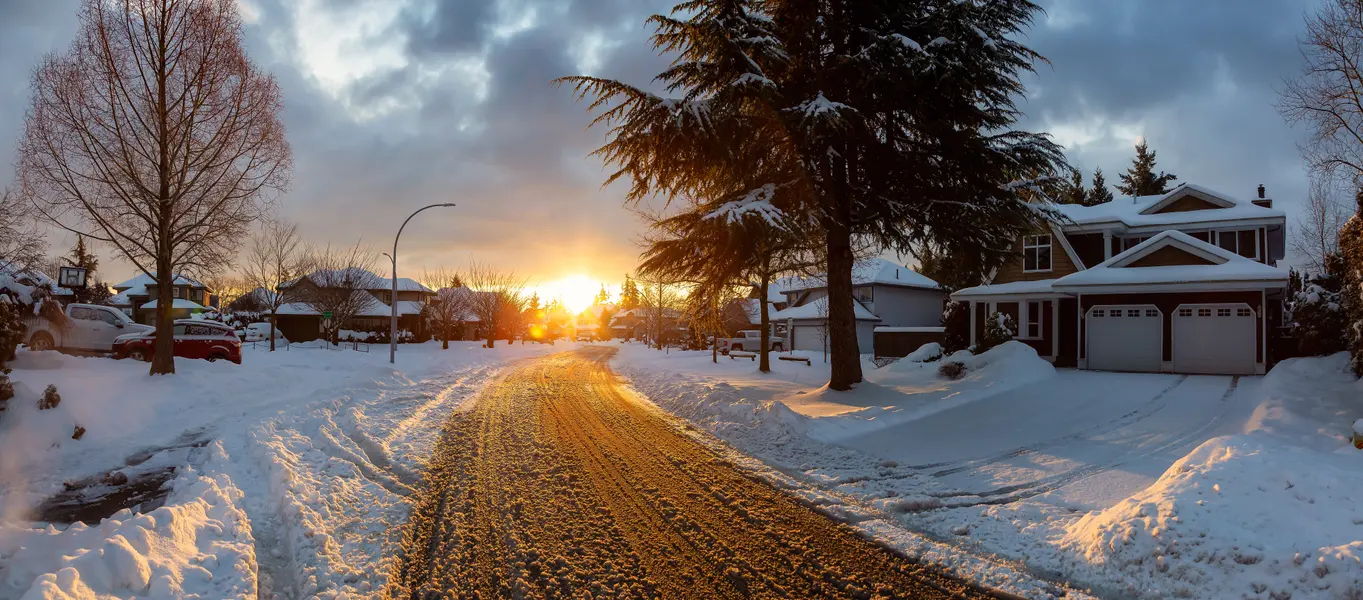 Winter Sunrise Street — 150-piece jigsaw puzzle