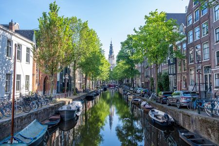 Serene Canal View — 400-piece jigsaw puzzle