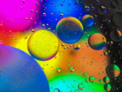 Vibrant Bubble Spectrum — 300-piece jigsaw puzzle