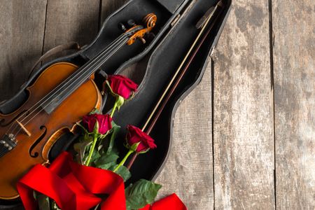 Melody and Roses — 100-piece jigsaw puzzle
