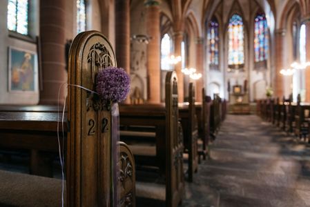 Church Aisle Serenity — 150-piece jigsaw puzzle