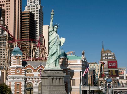 Liberty and Skyline — 150-piece jigsaw puzzle