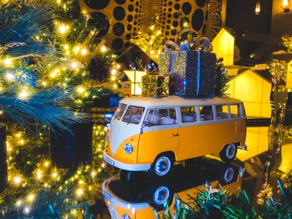 Festive Van Adventure — 500-piece jigsaw puzzle