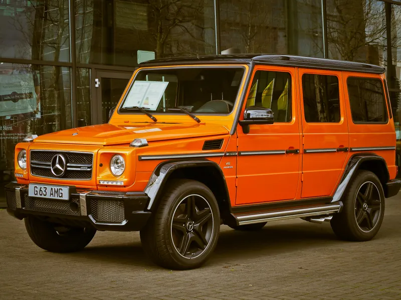SUV arancione vibrante — puzzle da 200 pezzi