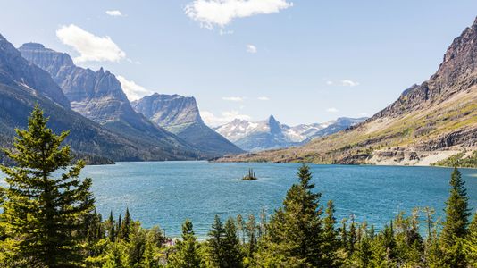 Majestic Mountain Lake — 500-piece jigsaw puzzle