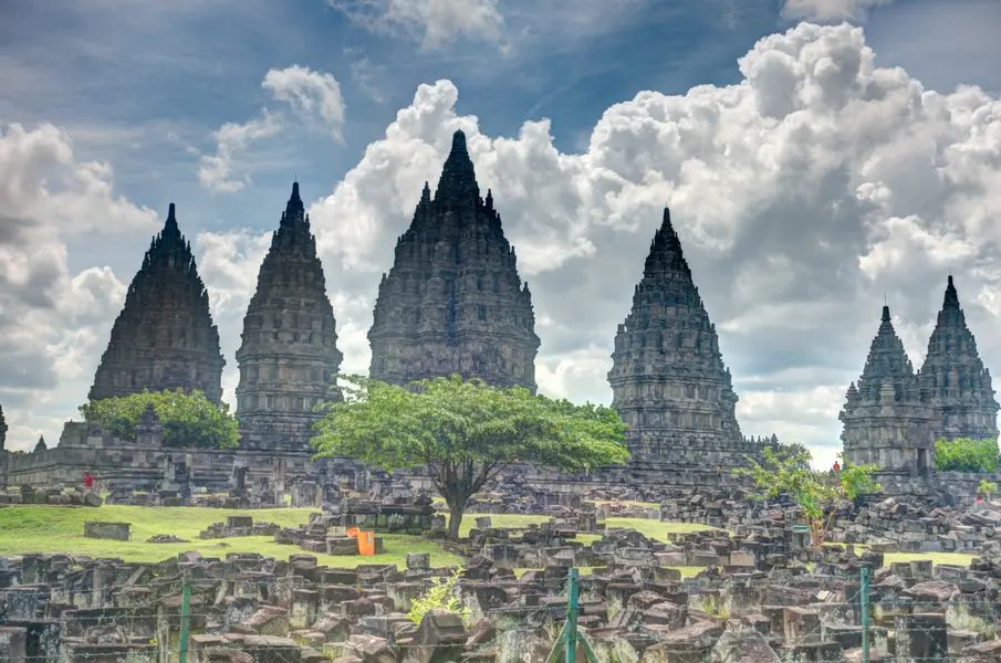 Majestic Temple Silhouettes — 300-piece jigsaw puzzle