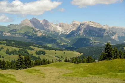 Rocky Mountains Above Alpine Meadows — 198-piece jigsaw puzzle