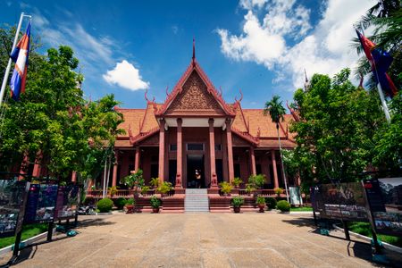 Cultural Museum Entrance — 200-piece jigsaw puzzle