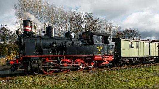 Historic Steam Locomotive — 100-piece jigsaw puzzle