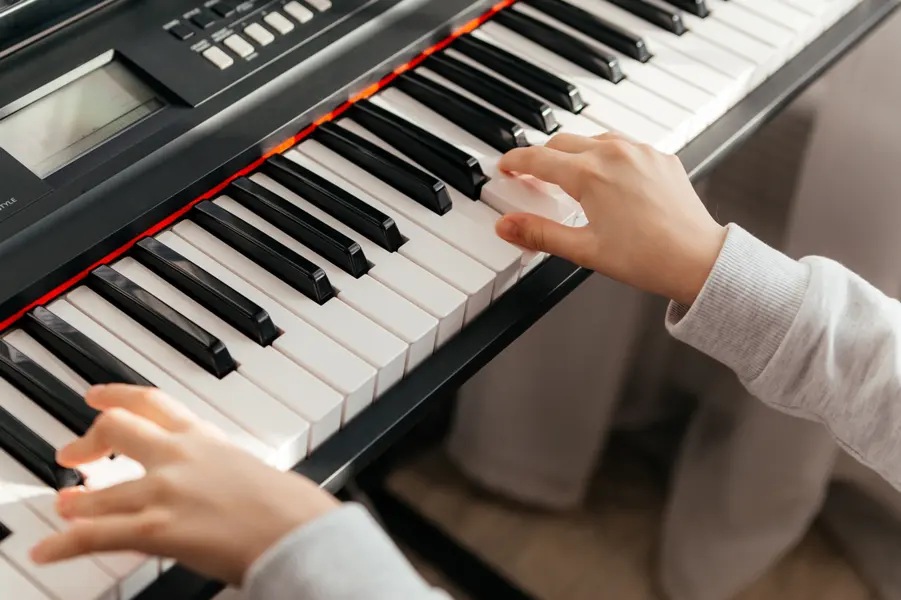 Harmony on Keys — 100-piece jigsaw puzzle