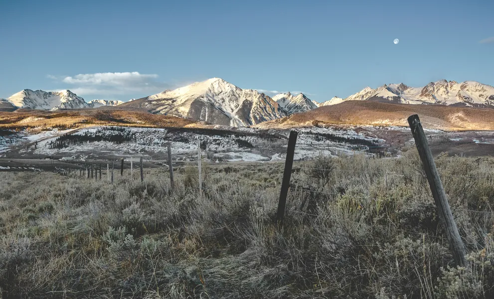 Moonlit Mountain Range — 100-piece jigsaw puzzle