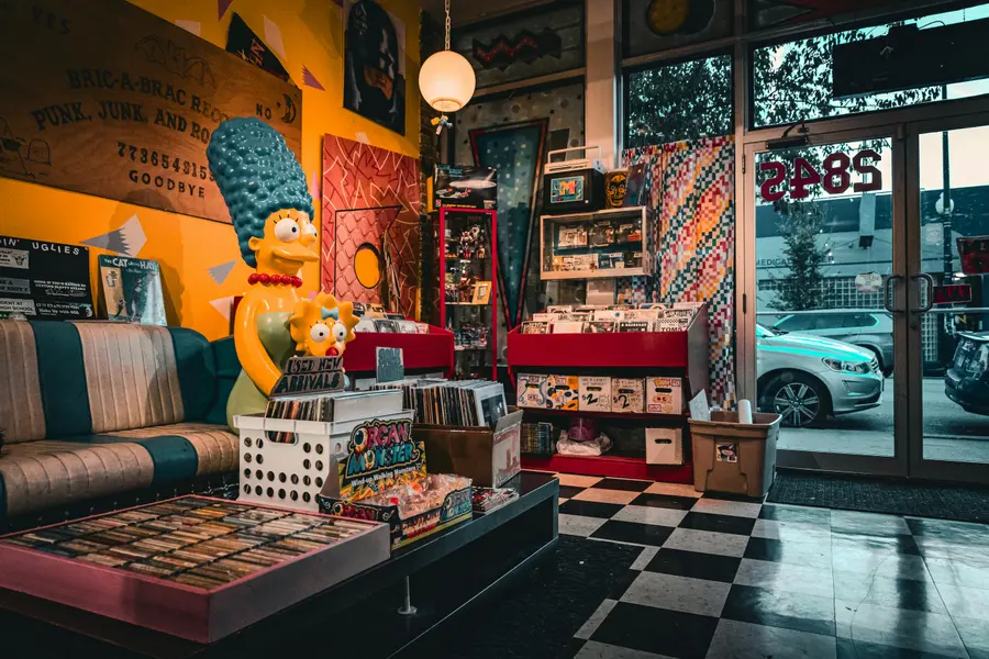 Retro Record Haven — 100-piece jigsaw puzzle