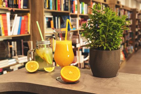 Library Refreshment Escape — 150-piece jigsaw puzzle