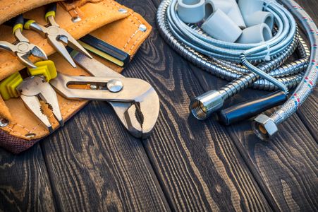 Tool Set on Wood — 200-piece jigsaw puzzle