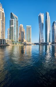 Modern Skyline Reflections — 200-piece jigsaw puzzle