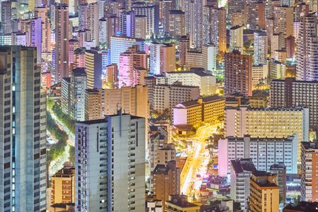 Vibrant Urban Skyline — 500-piece jigsaw puzzle