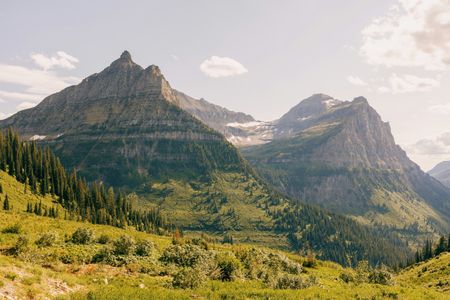 Majestic Mountain Landscape — 200-piece jigsaw puzzle
