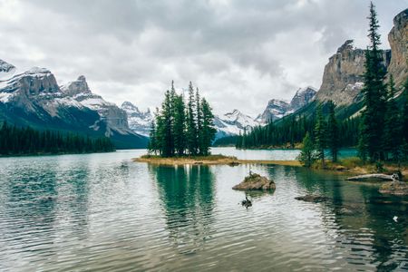Serene Mountain Lake — 100-piece jigsaw puzzle