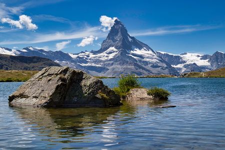 Majestic Mountain View — 100-piece jigsaw puzzle