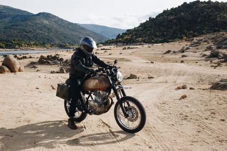 Motorcycle Desert Adventure — 300-piece jigsaw puzzle